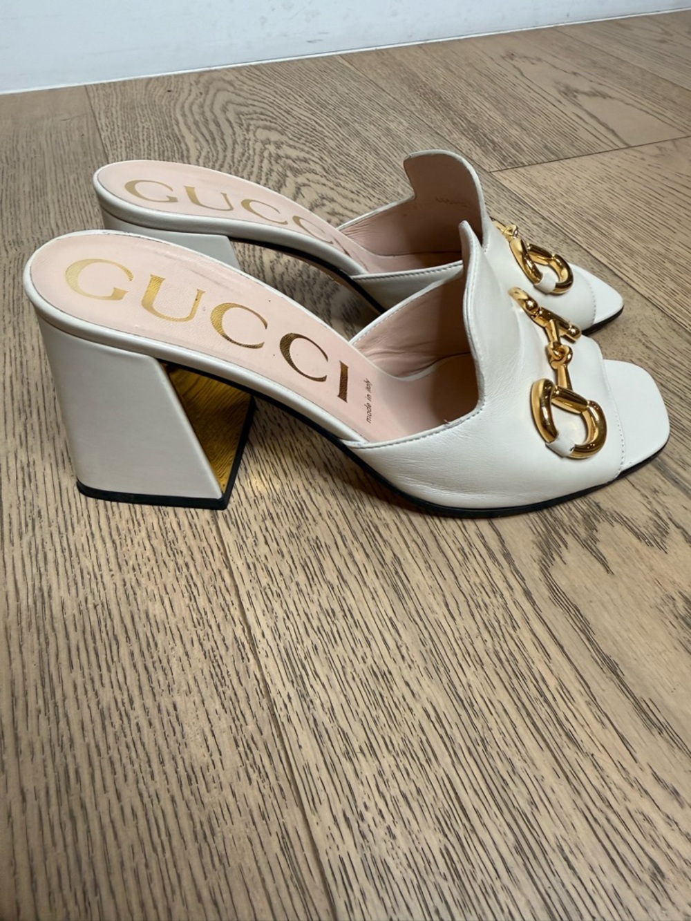 Gucci Horsebit block heel slide sandals with Gold Hardware - Picture 2 of 6